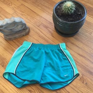 Nike workout athletic shorts